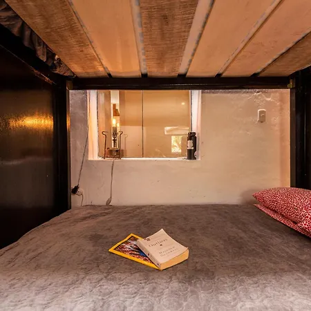 Wolf Totem Steam Punk Guesthouse-3